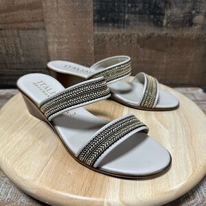 Italian Shoemakers Wedge Sandals Women’s 8.5 Beige Gold Braided Straps 2” Wedge